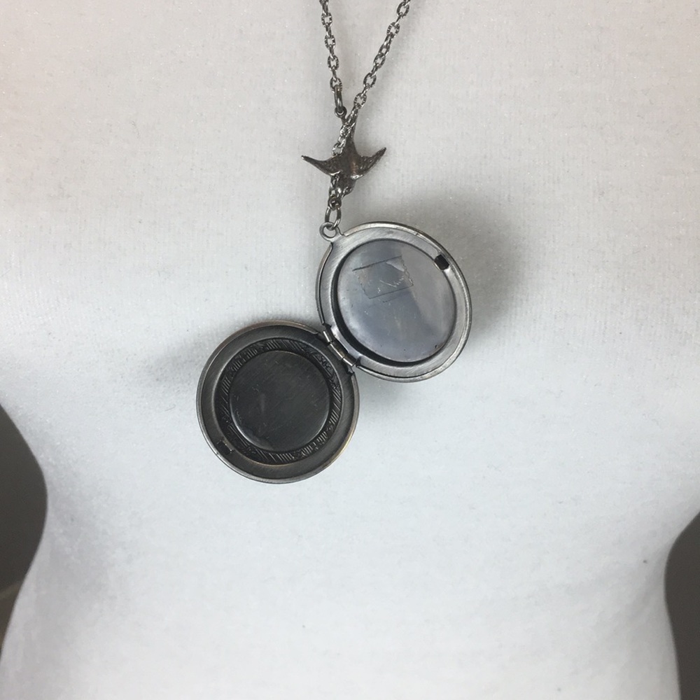 Silver Tree Locket - Picture 3 of 3